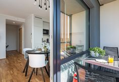 อื่นๆ 5 CITYGATE APARTMENT WITH SUN BALCONY