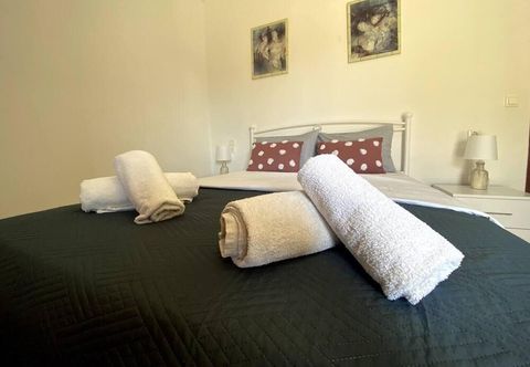 อื่นๆ Impeccable Apt Sleeps 5 in Heraklion