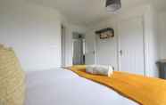 อื่นๆ 7 Beautiful 4-bed House 15 Mins to Cardiff & Newport