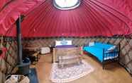 Lainnya 2 Charming Yurt in Kelburn Estate Near Largs