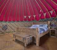 Others 2 Charming Yurt in Kelburn Estate Near Largs