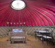 Others 3 Charming Yurt in Kelburn Estate Near Largs