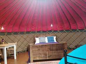 Others 4 Charming Yurt in Kelburn Estate Near Largs