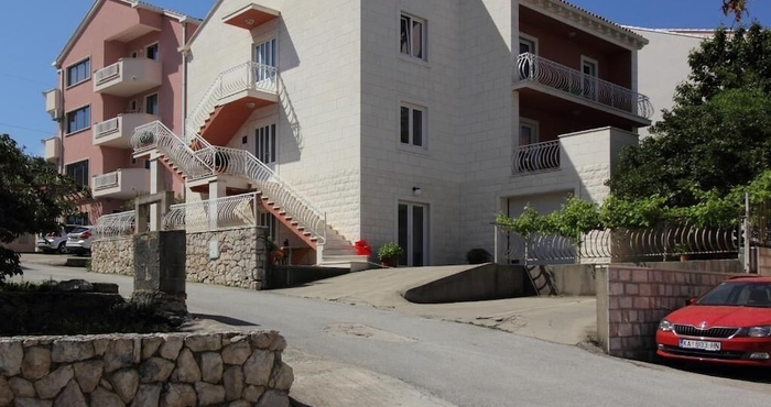 Others Spacious 2-bed Apartment in Cavtat