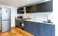 Others 5 Stylish and Spacious 1BD in Clapton