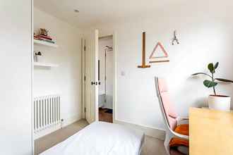 Others 4 Stylish and Spacious 1BD in Clapton