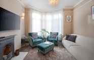 Khác 7 Spacious two Bedroom Maisonette With Private Garden in Balham by Underthedoormat