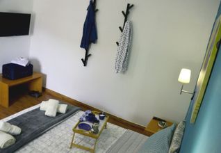 Others 4 Chrismma 1-bed Apt With Private Yard & Parking