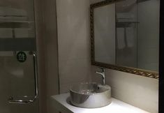 Others 2 Sofie Grand Hotel