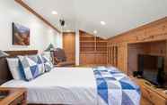 อื่นๆ 5 Family Getaway~pool, Hot Spring, Scuba & Ice Castles 727 4 Bedroom Home by Redawning