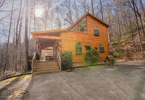Others Moonshine Ridge Cabin with Hot Tub and Fire Pit