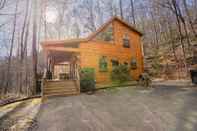 Lainnya Moonshine Ridge Cabin with Hot Tub and Fire Pit