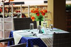 其他 DEREVA HOTEL RWAMAGANA LTD