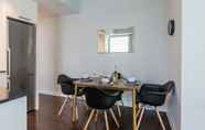 Lain-lain 5 12 York St Condo - Financial District