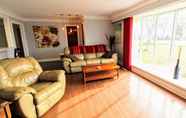 อื่นๆ 7 Seacliff Park Bungalow - family friendly