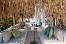 其他 Contess By Faros