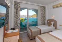 其他 5 Contess By Faros