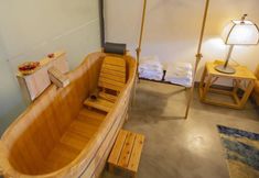 Lain-lain 5 Emei Bamboo Hills Private Hot Spring Hostel