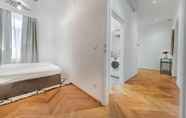 Others 4 Deluxe Apartment With Balcony Elevator and air Conditioning in the City Centre of D Bling Vienna