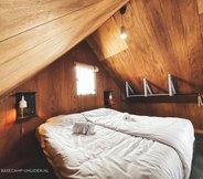 อื่นๆ 5 Basecamp Tiny House Eco-Resort