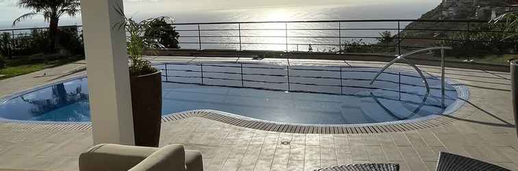 Others Luxury Villa With Private Heated Pool, Garden and Views of the sea and Mountains