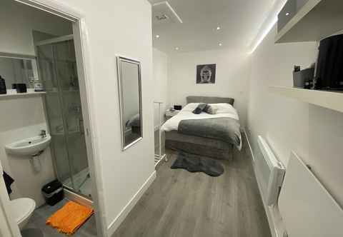 Others Beautiful 1-bed Studio in Uxbridge, London