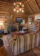 Imej utama Zephyr Cabin 3 Bedroom Home by Redawning