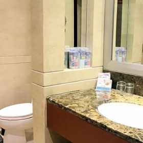 Room 1 Nanwei Business Hotel, Yuri Hotels