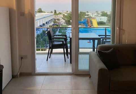Others Sleek Flat With Shared Pool and Sea View in Iskele