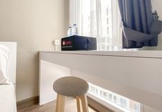 Others 4 Well Furnished Studio Room At High Floor Tokyo Riverside Pik 2 Apartment