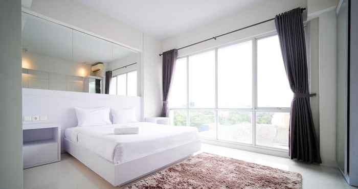 อื่นๆ Strategic And Comfy Studio (No Kitchen) At Grand Darmo Suite Apartment