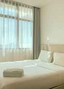 Kamar Spacious and Strategic 3BR Apartment at Veranda Residence Puri