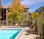 Others 6 Charming Studio W Kitchenette, Hot Tub Near River Condo by Redawning