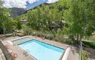 Others 2 Charming Studio W Kitchenette, Hot Tub Near River Condo by Redawning