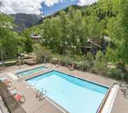 Others 2 Charming Studio W Kitchenette, Hot Tub Near River Condo by Redawning