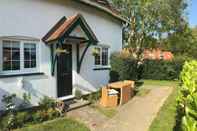 Others Beautiful Cosy Cottage in Aberporth