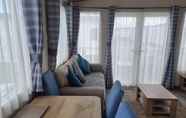 Others 6 Stunning 2-bed Caravan in Prestatyn dog Friendly