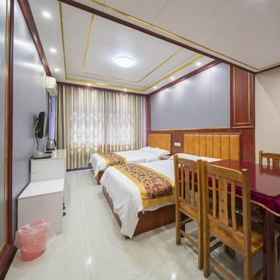 Primary image1Junyue Hotel,Baima Clothing and Accessories Square飯店