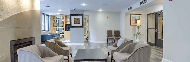 Others Fantastic Business Condo at Ballston