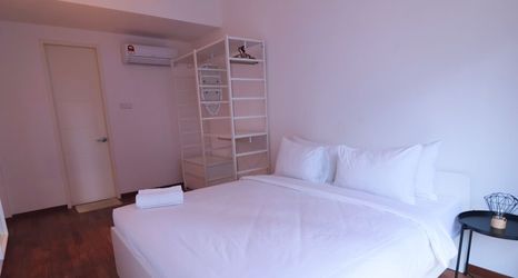 Others 2 Reizz Residence