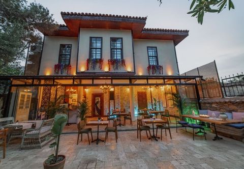 Lain-lain Sofa Kaleiçi