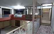 Others 3 Hotel Mehran