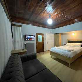 Room 1 Golden Metro Boutique, Hotel Princes' Island - Tours & Tickets