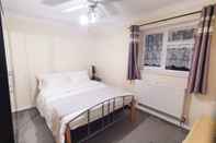 Lainnya Remarkable 1-bed Flat in Slough, Near Farnham Road