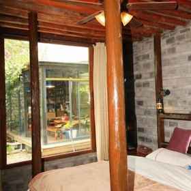 Room 1 Jiuguli No. 2 Courtyard Hotel, Fengxue Gucheng Parking Lot Hotels