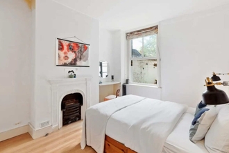 อื่นๆ 4 Charming 1 Bedroom Flat in Hammersmith