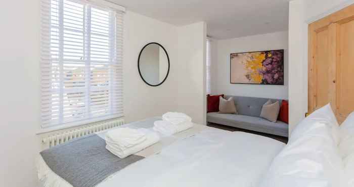 Others Unique and Sun Filled 2 Bedroom Flat With Balcony -hackney