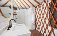 Others 7 Ot 3515e Texas Yurt Haus: 5 Yurts! 5 Bedroom Cabin by Redawning