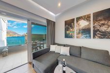 อื่นๆ Relaxed Seaside Living, Tris Ekklisies - Sleeps 4