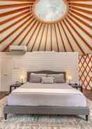 Imej utama Ot 3515h Texas Yurt Haus: Horned Frog 1 Bedroom Cabin by Redawning